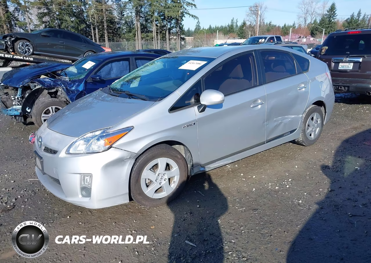 2011 Toyota Prius Two VIN:JTDKN3DU0B5252104 - 2