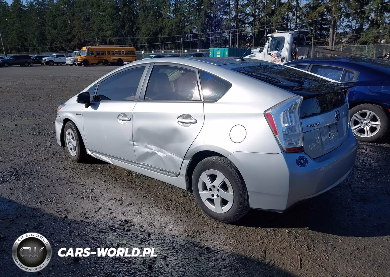 2011 Toyota Prius Two VIN:JTDKN3DU0B5252104 - 3