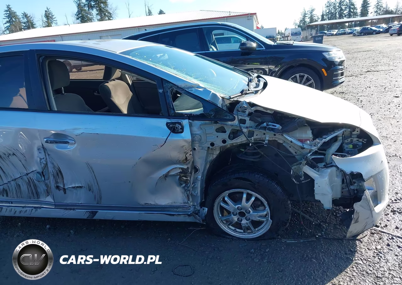 2011 Toyota Prius Two VIN:JTDKN3DU0B5252104 - 6