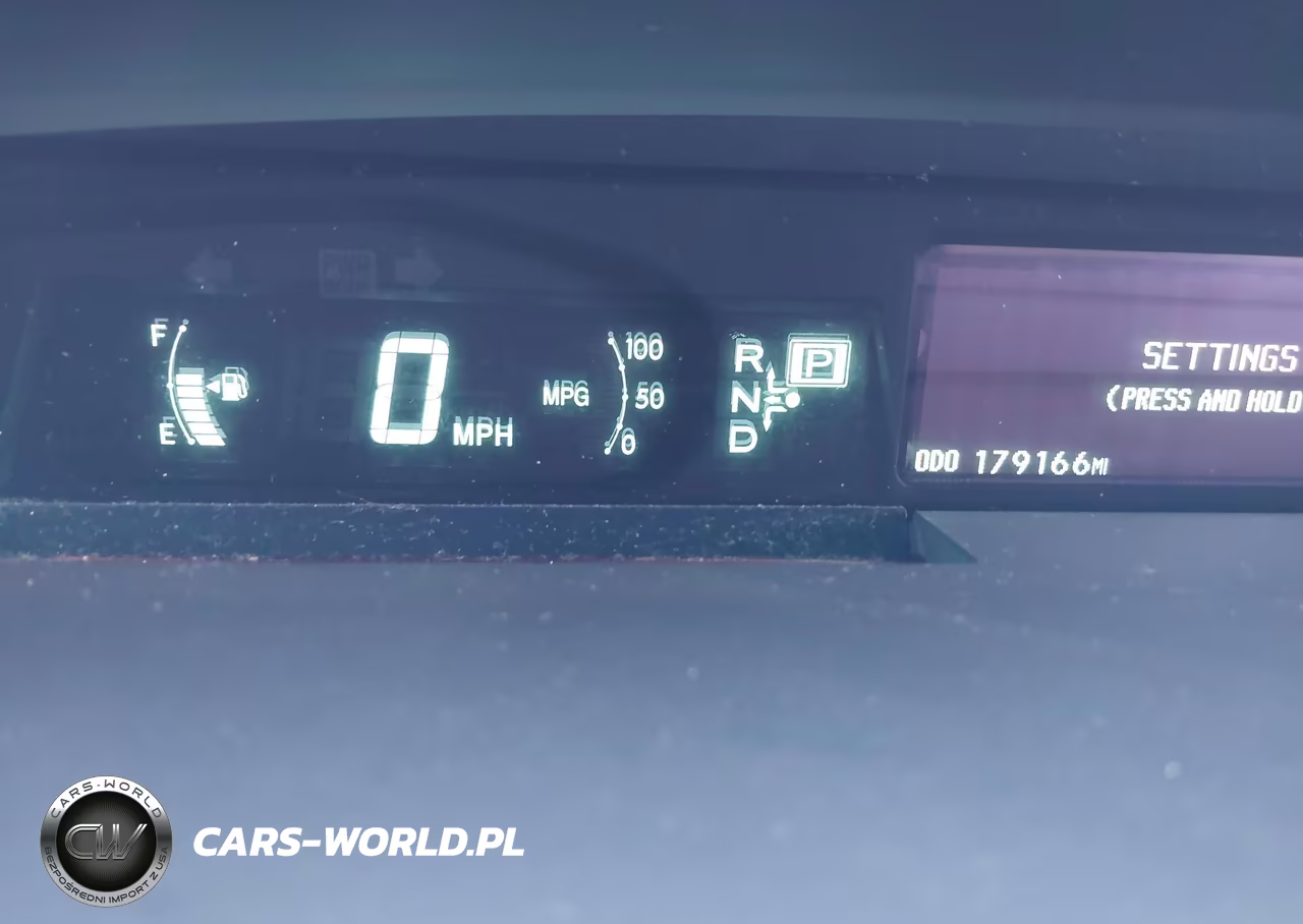 2011 Toyota Prius Two VIN:JTDKN3DU0B5252104 - 7