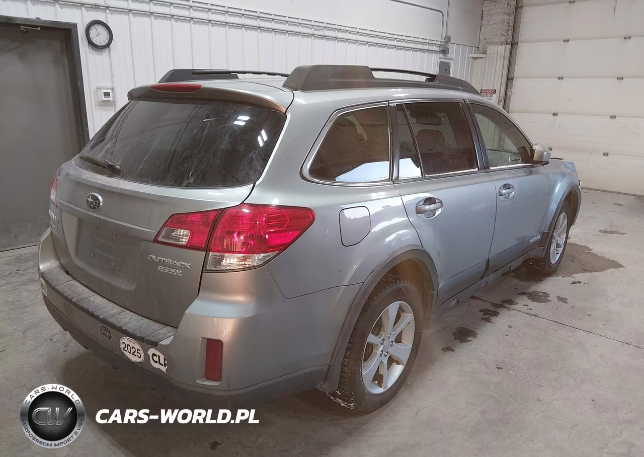 2011 Subaru Outback 2.5I Premium VIN:4S4BRBCC3B3330177 - 4
