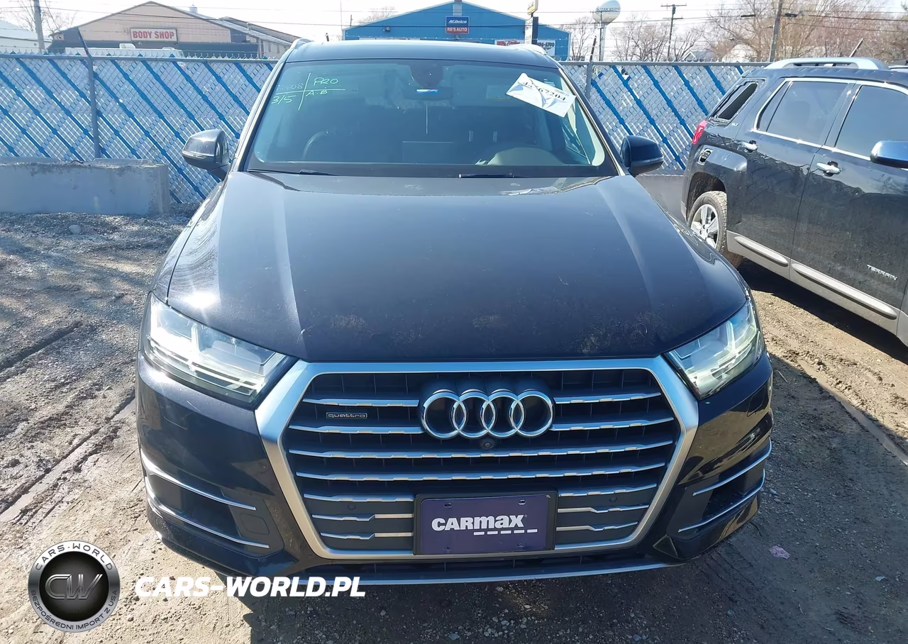 2018 Audi Q7 3.0T Premium VIN:WA1LAAF70JD044959 - 12