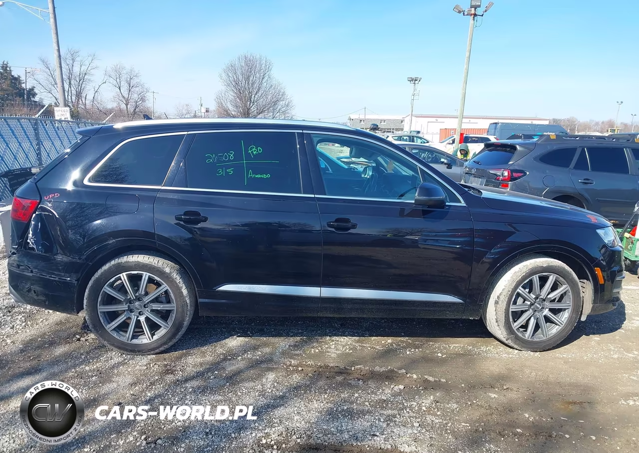 2018 Audi Q7 3.0T Premium VIN:WA1LAAF70JD044959 - 13
