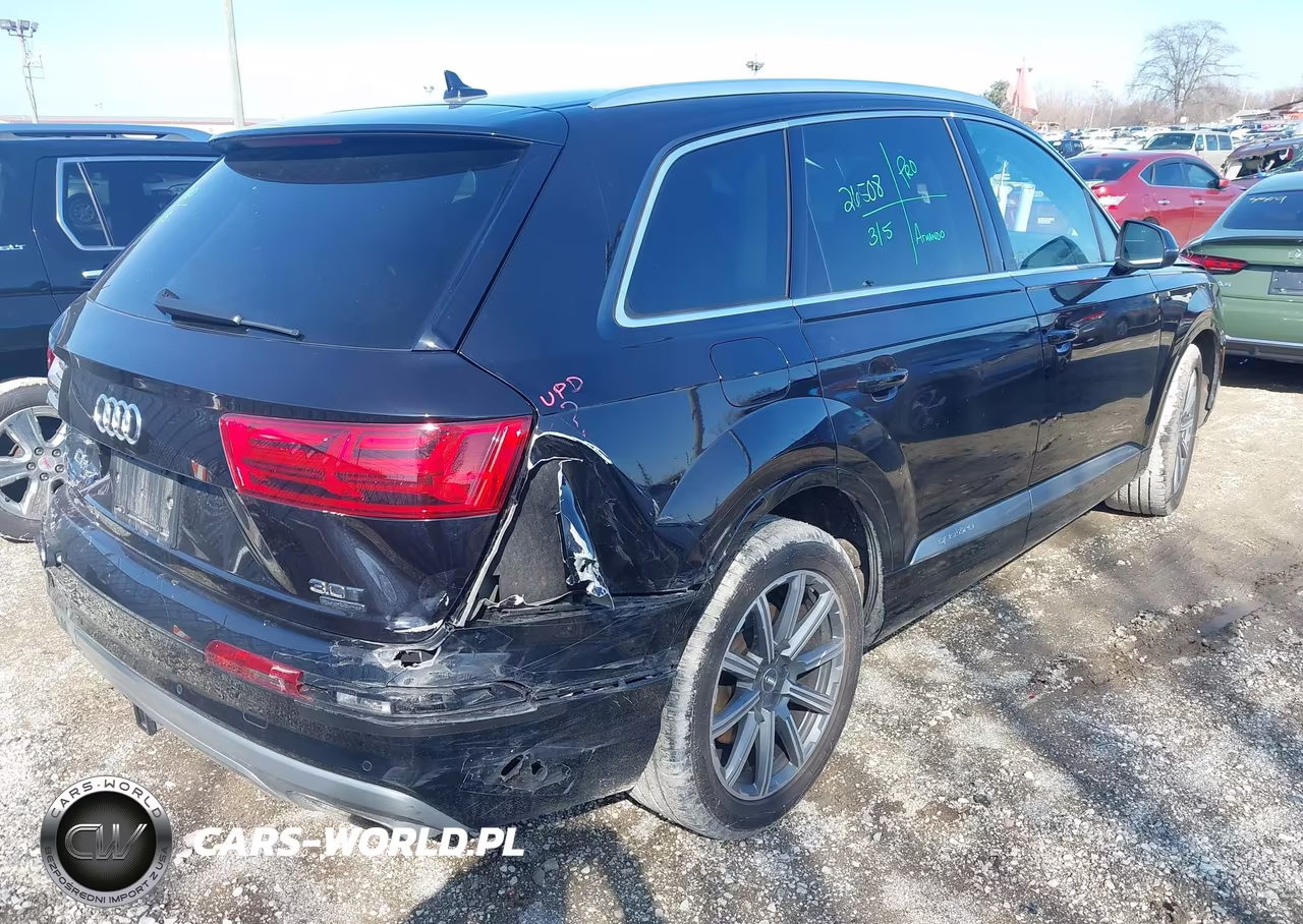 2018 Audi Q7 3.0T Premium VIN:WA1LAAF70JD044959 - 4