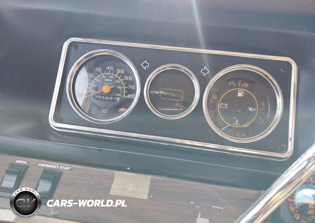 1985 Chevrolet Shasta Roadmaster 3300 VIN:1GBKP37W4F3326993 - 7