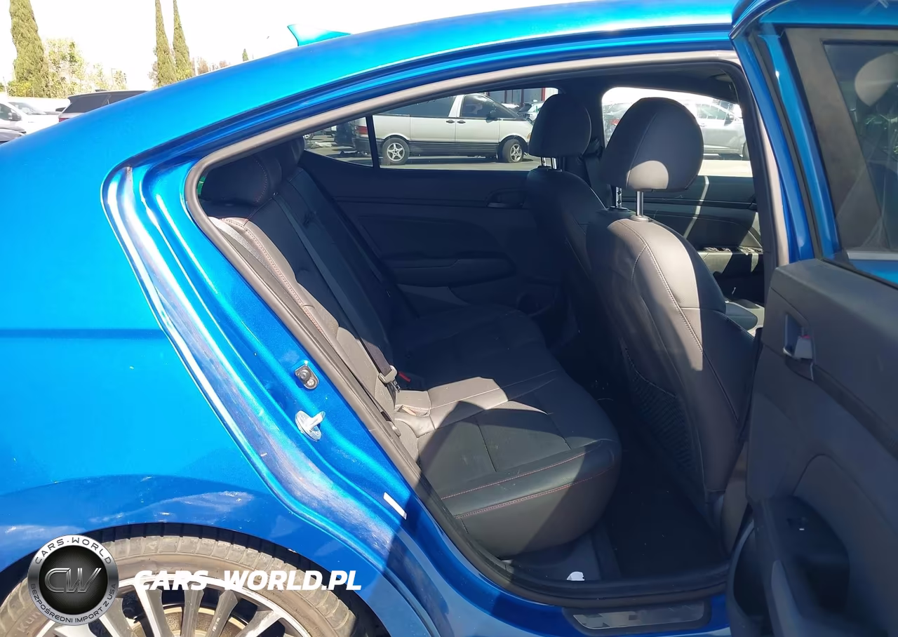 2018 Hyundai Elantra Sport VIN:KMHD04LB2JU498732 - 8