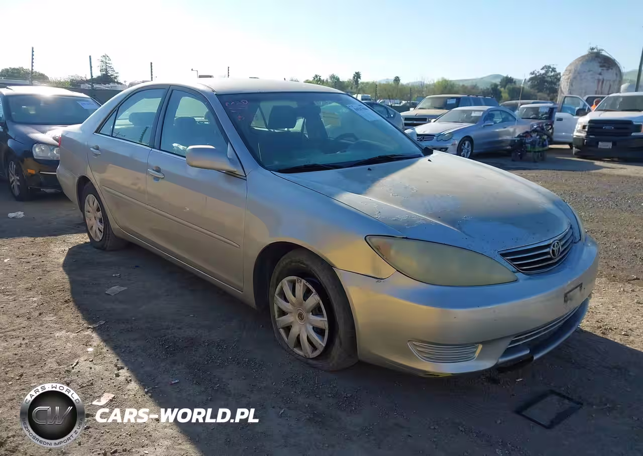 2005 Toyota Camry Le