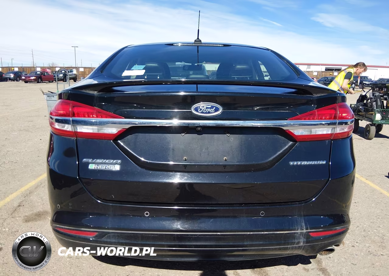 2017 Ford Fusion Energi Platinum-Titanium VIN:3FA6P0SU8HR288955 - 16