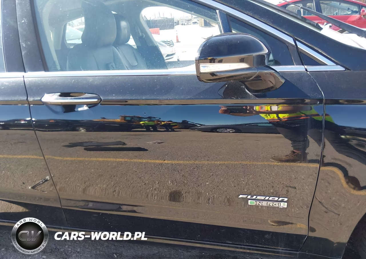 2017 Ford Fusion Energi Platinum-Titanium VIN:3FA6P0SU8HR288955 - 19