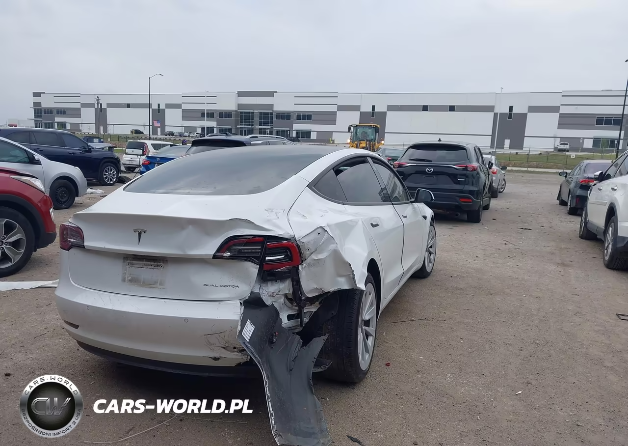2022 Tesla Model 3 Long Range Dual Motor All-Wheel Drive VIN:5YJ3E1EB5NF339053 - 4