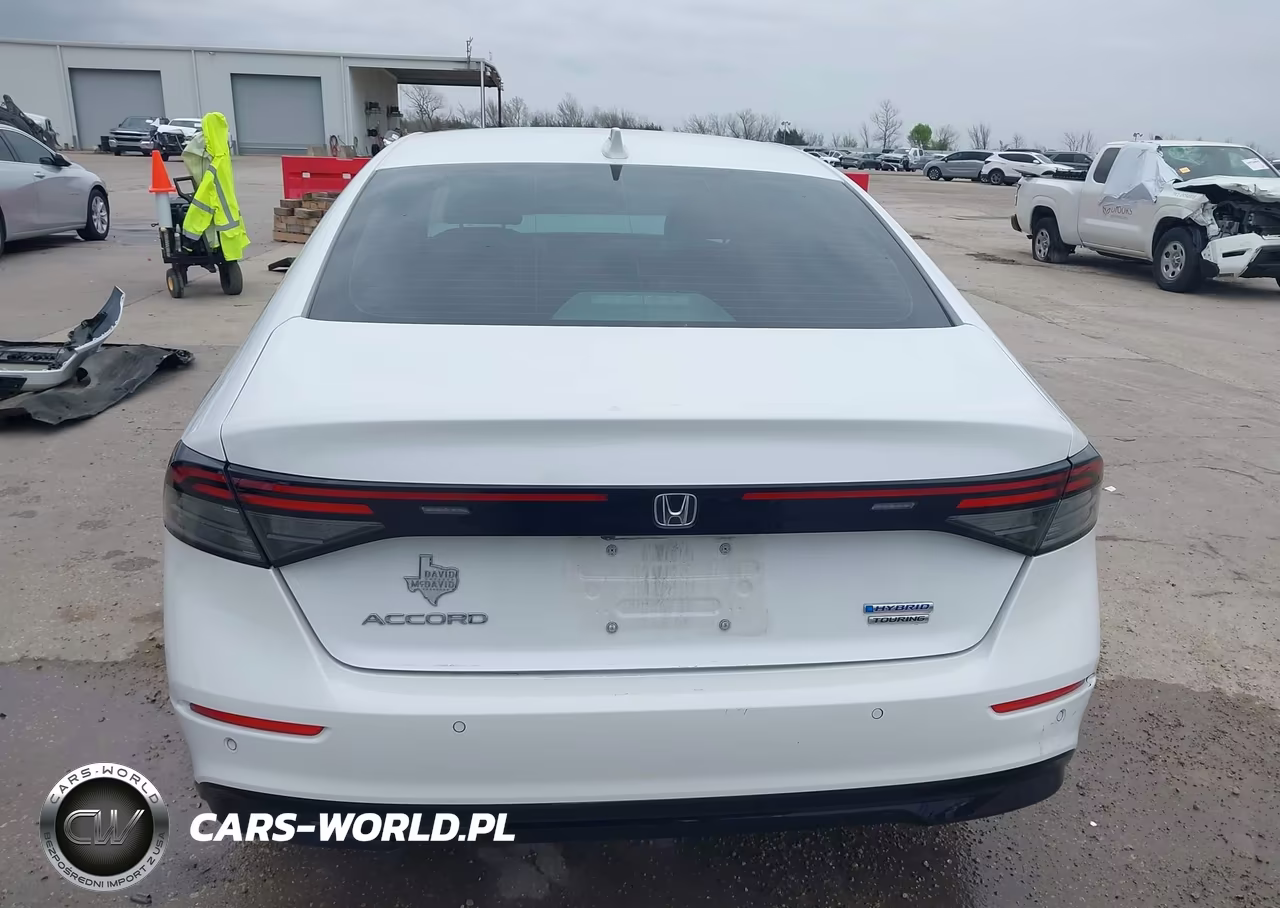 2024 Honda Accord Hybrid Touring VIN:1HGCY2F80RA009143 - 17