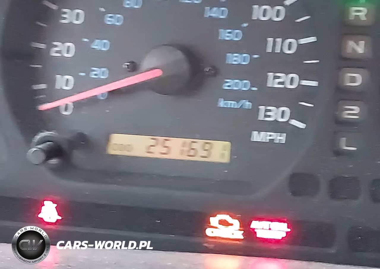 2000 Toyota Land Cruiser VIN:JT3HT05J3Y0102811 - 16