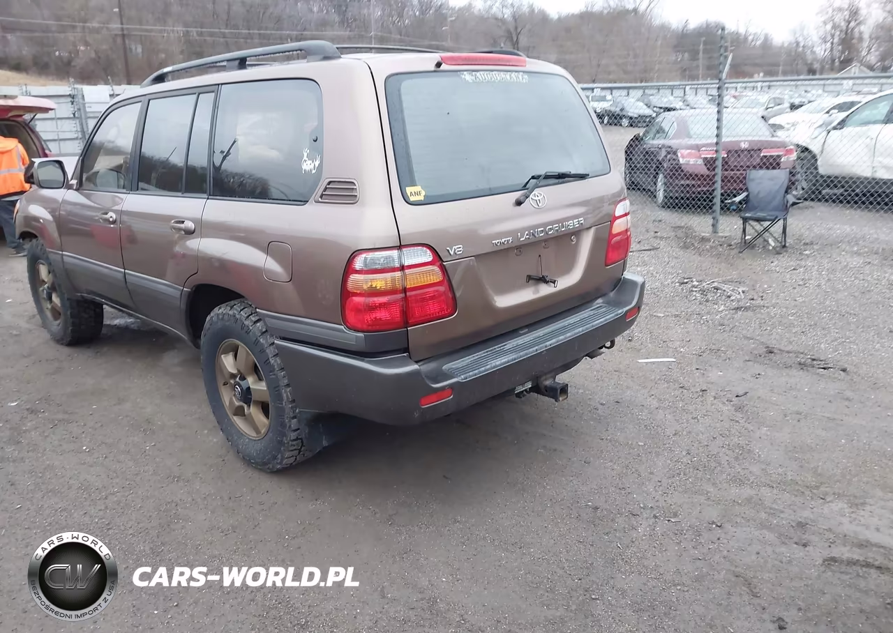 2000 Toyota Land Cruiser VIN:JT3HT05J3Y0102811 - 3