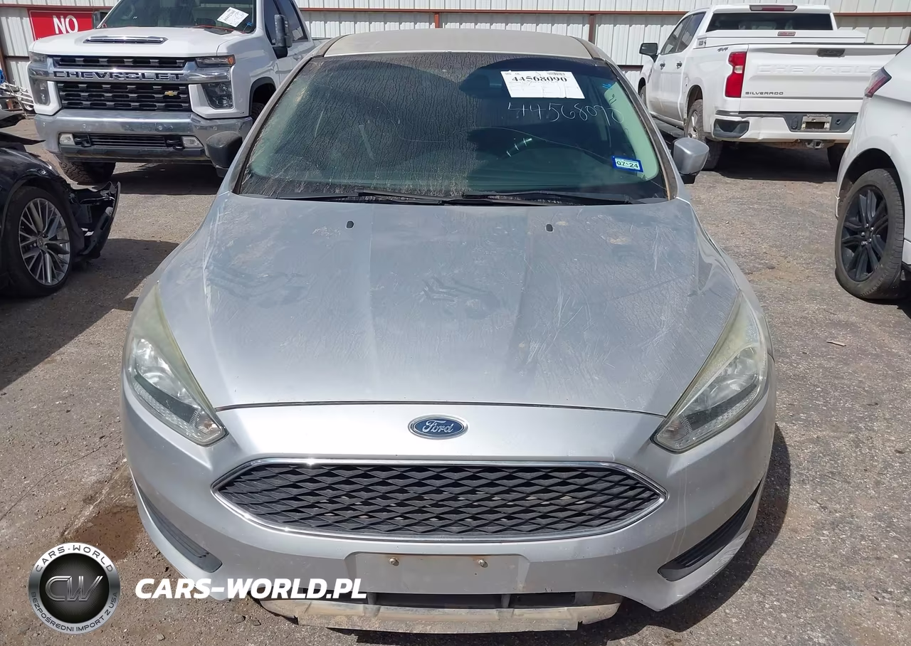 2015 Ford Focus S VIN:1FADP3E2XFL347955 - 6