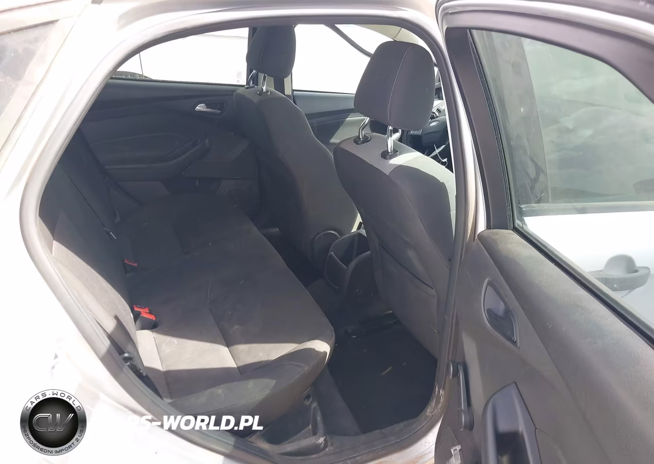 2015 Ford Focus S VIN:1FADP3E2XFL347955 - 8