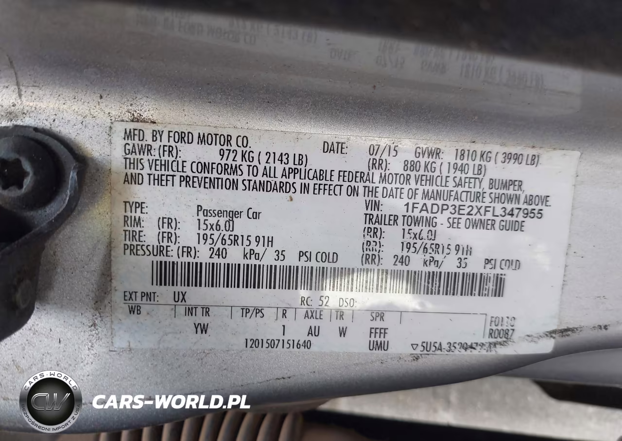 2015 Ford Focus S VIN:1FADP3E2XFL347955 - 9