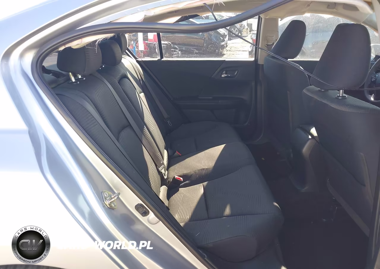 2017 Honda Accord Lx VIN:1HGCR2F30HA015573 - 18