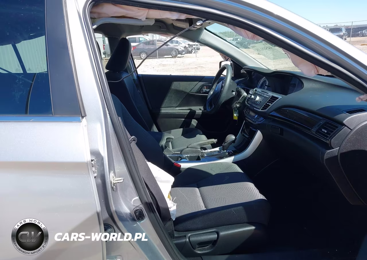 2017 Honda Accord Lx VIN:1HGCR2F30HA015573 - 5