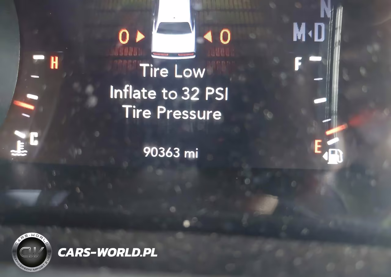 2018 Dodge Challenger Sxt Plus VIN:2C3CDZAG3JH232949 - 16