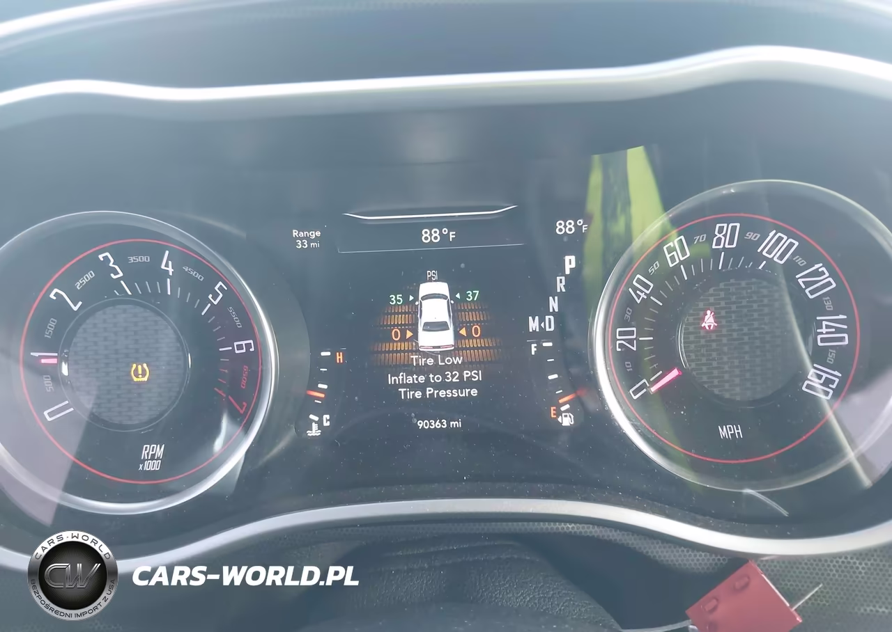 2018 Dodge Challenger Sxt Plus VIN:2C3CDZAG3JH232949 - 7