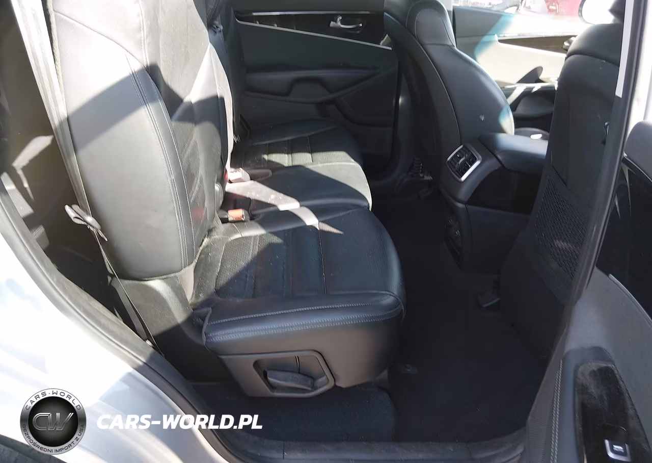 2019 Kia Sorento 3.3L Ex VIN:5XYPH4A53KG463157 - 8