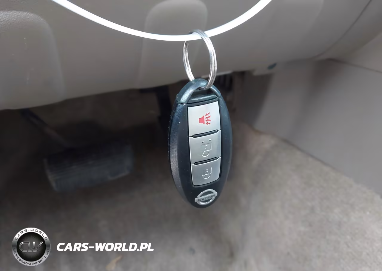 2012 Nissan Pathfinder Silver VIN:5N1AR1NB3CC626991 - 11