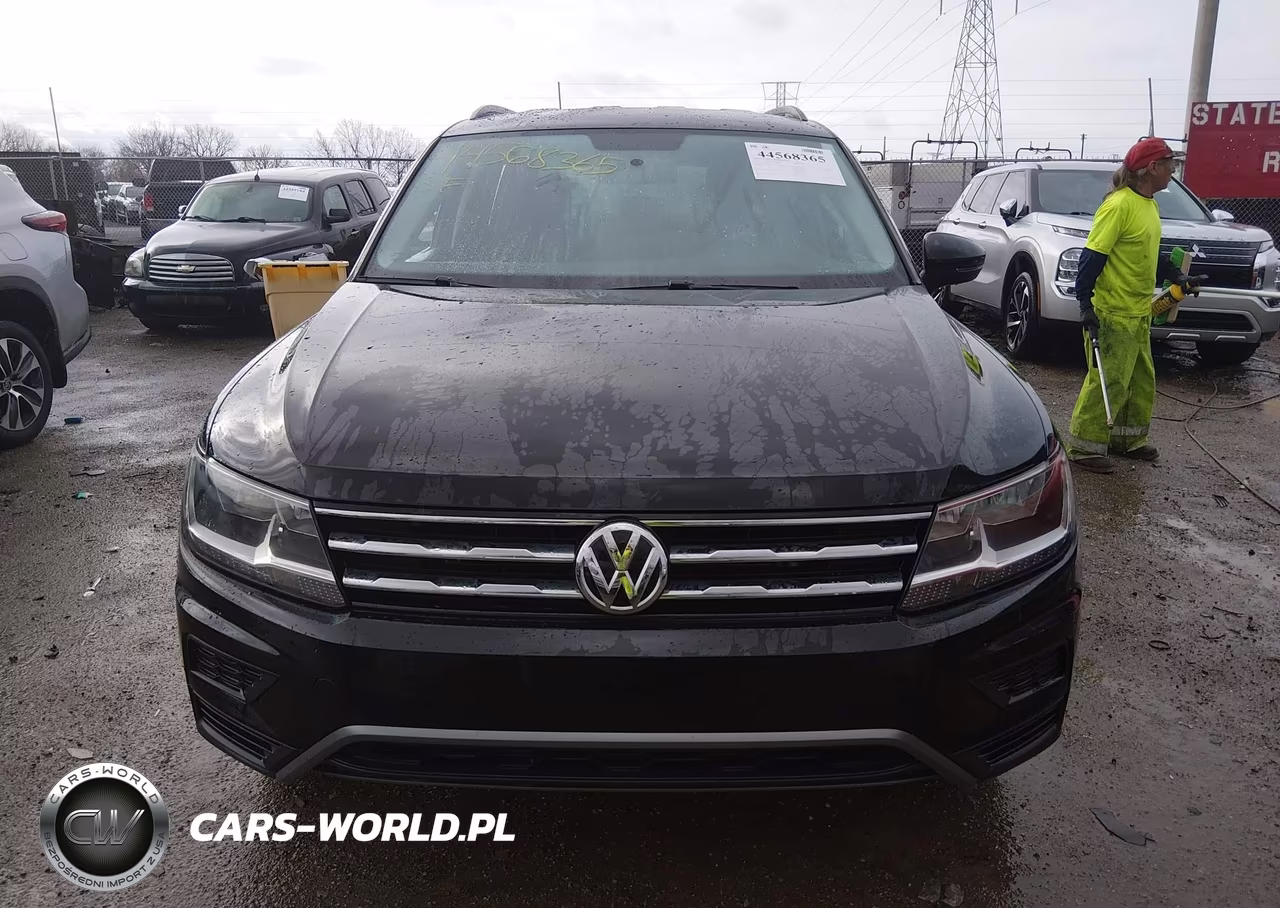 2018 Volkswagen Tiguan 2.0T S VIN:3VV0B7AX6JM132520 - 12