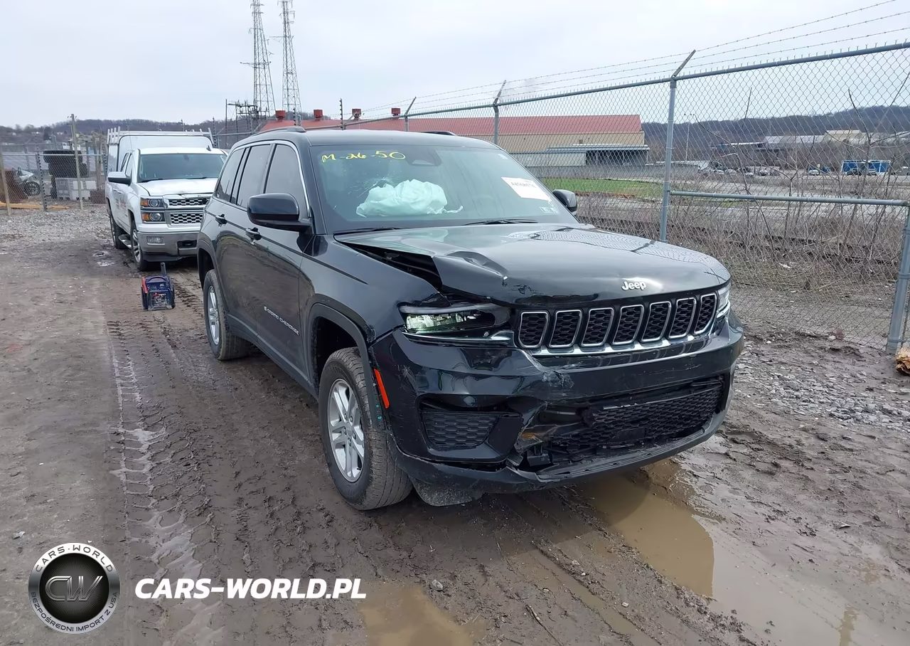 2024 Jeep Grand Cherokee Laredo 4X4
