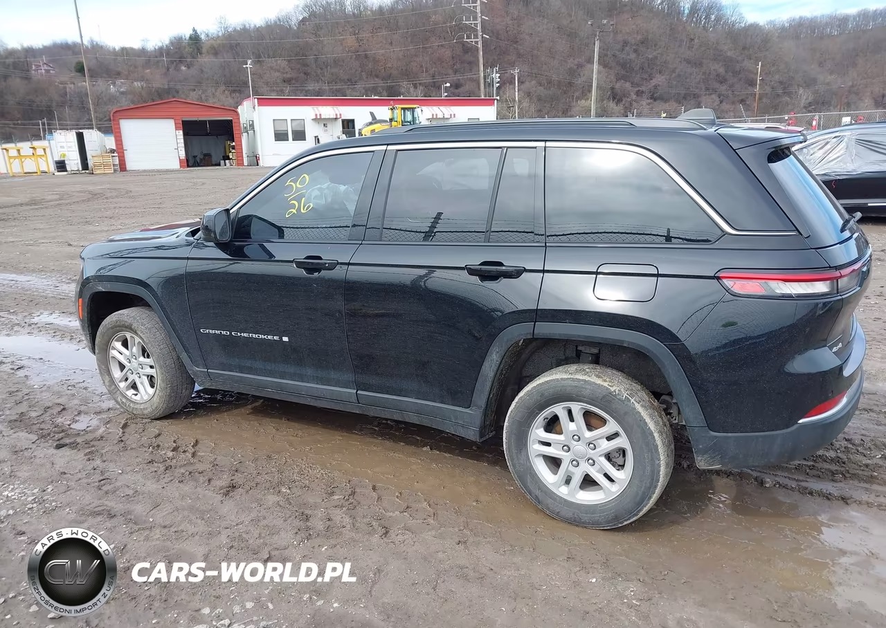 2024 Jeep Grand Cherokee Laredo 4X4 VIN:1C4RJHAG6RC212279 - 14