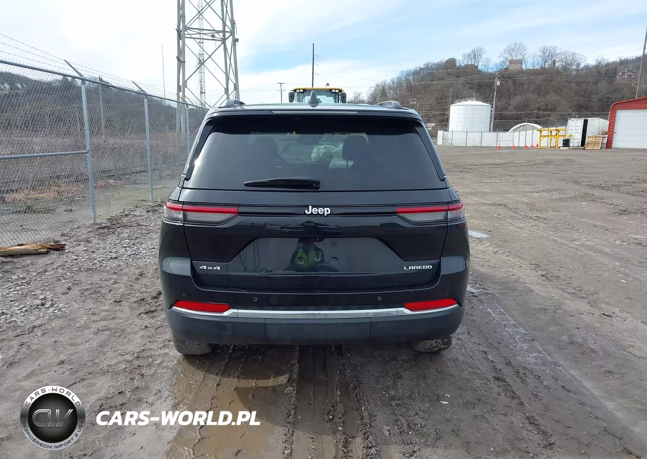 2024 Jeep Grand Cherokee Laredo 4X4 VIN:1C4RJHAG6RC212279 - 16