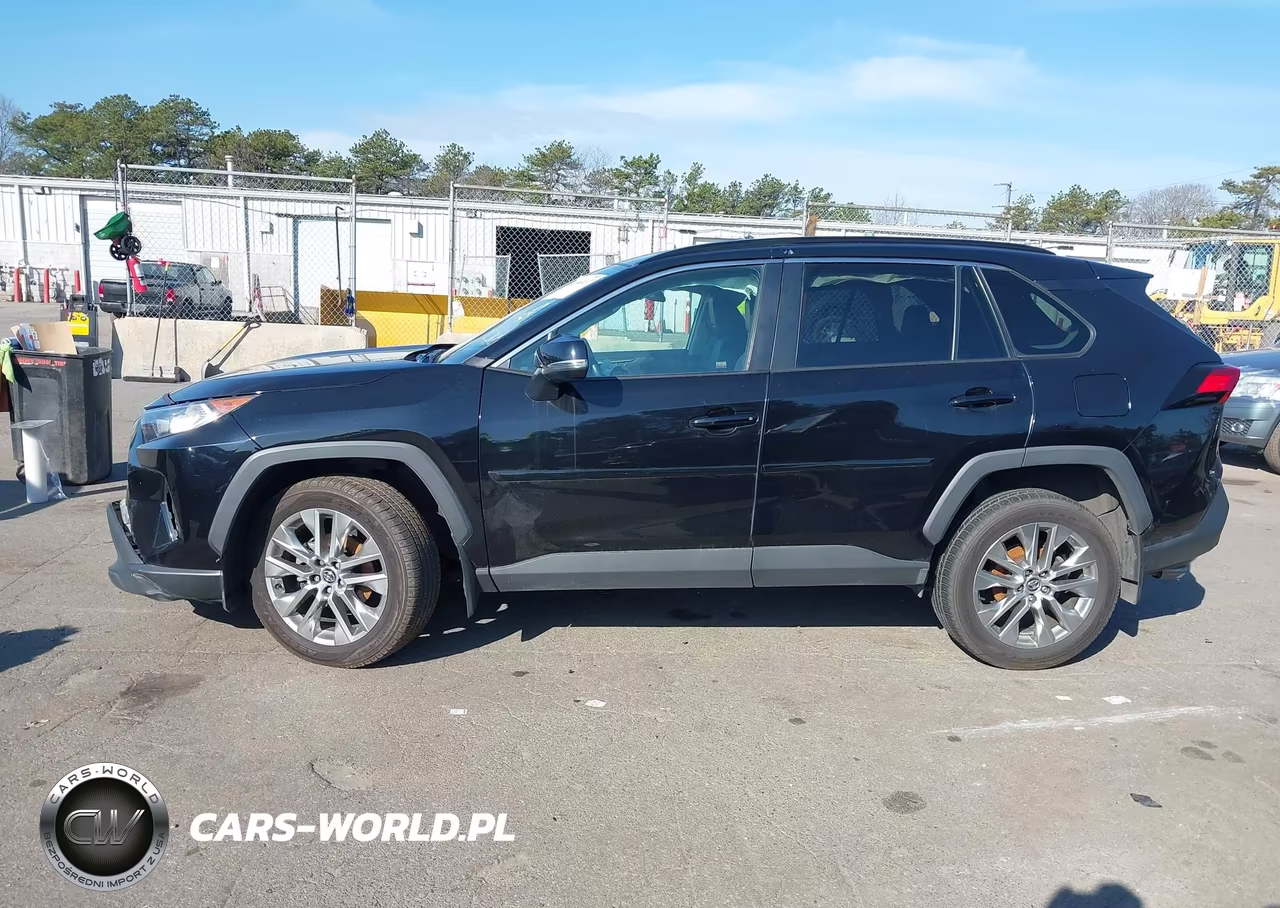 2021 Toyota Rav4 Xle Premium VIN:2T3A1RFV1MC168144 - 14