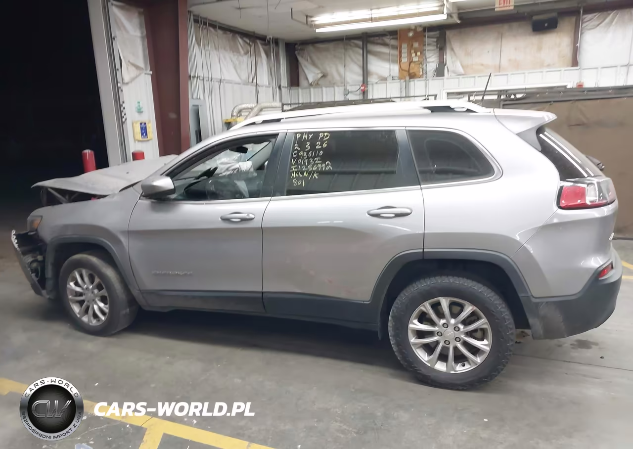 2019 Jeep Cherokee Latitude 4X4 VIN:1C4PJMCX5KD101932 - 13