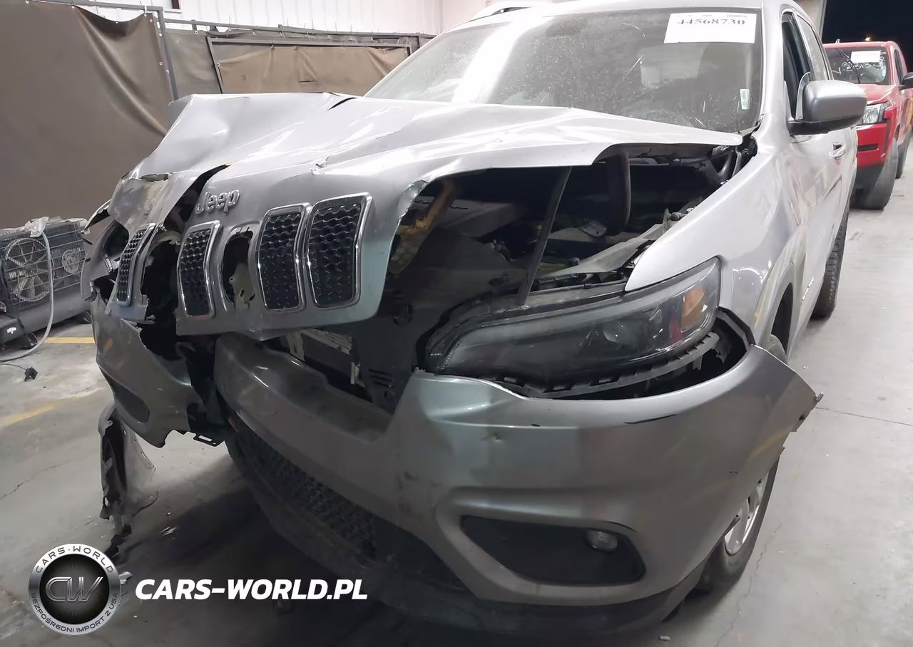 2019 Jeep Cherokee Latitude 4X4 VIN:1C4PJMCX5KD101932 - 6