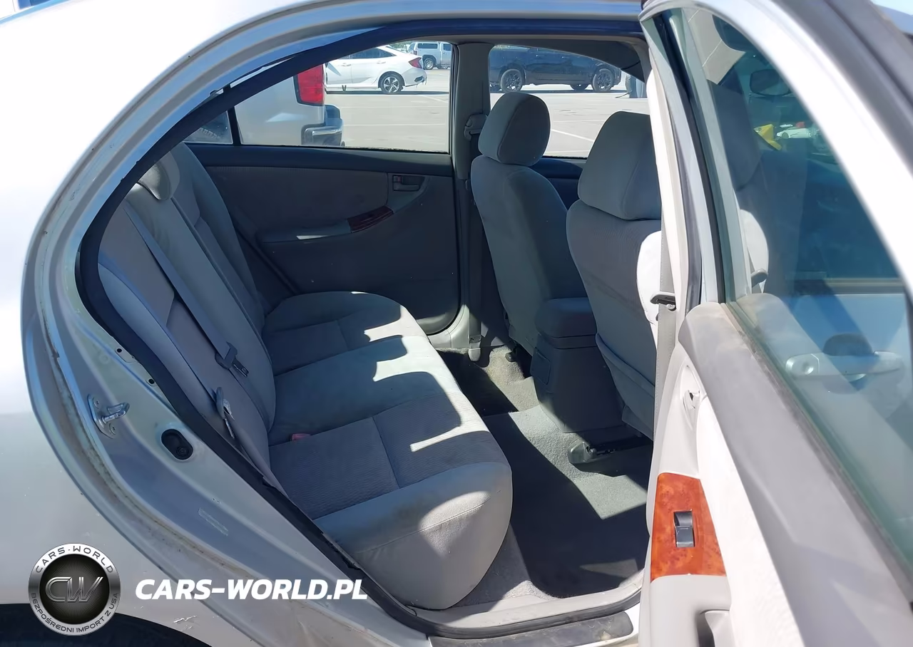 2007 Toyota Corolla Le VIN:1NXBR32E37Z817065 - 8