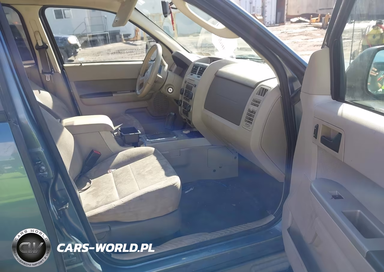 2010 Ford Escape Xlt VIN:1FMCU0DG5AKB79484 - 5