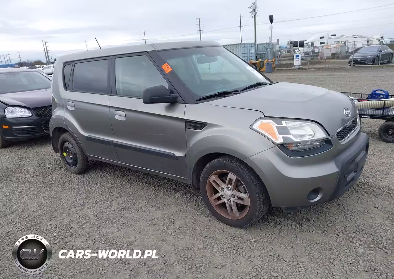 2010 Kia Soul +