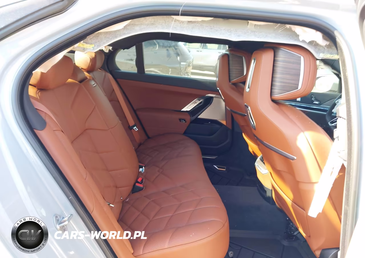 2026 BMW 740I xDrive VIN:WBA33EH05TCW02916 - 8