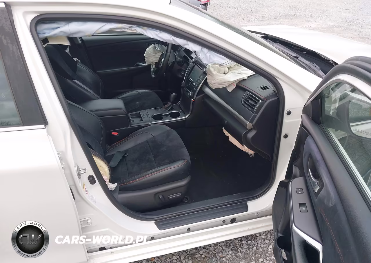 2016 Toyota Camry Xse VIN:4T1BF1FK7GU131642 - 5