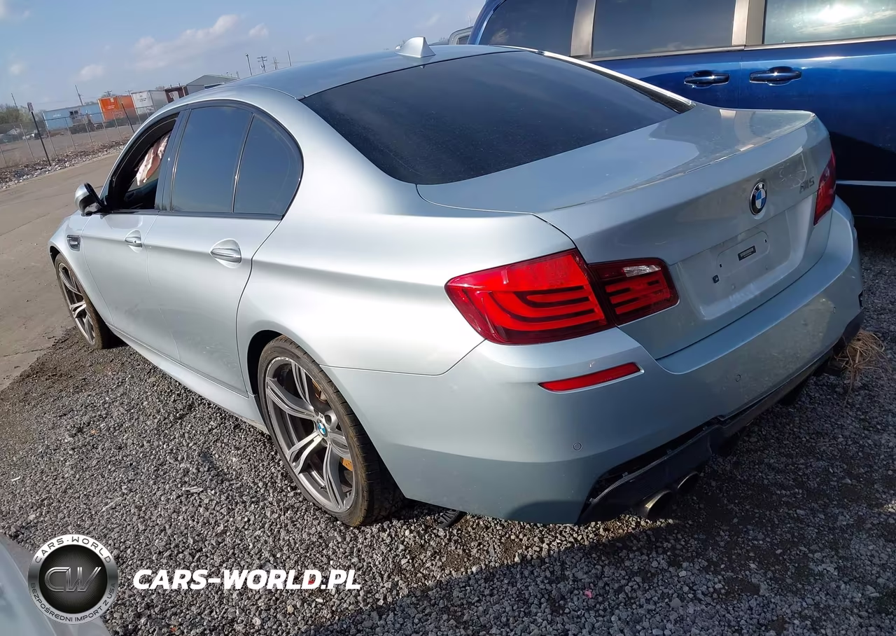 2013 BMW M5 VIN:WBSFV9C53DD096625 - 3
