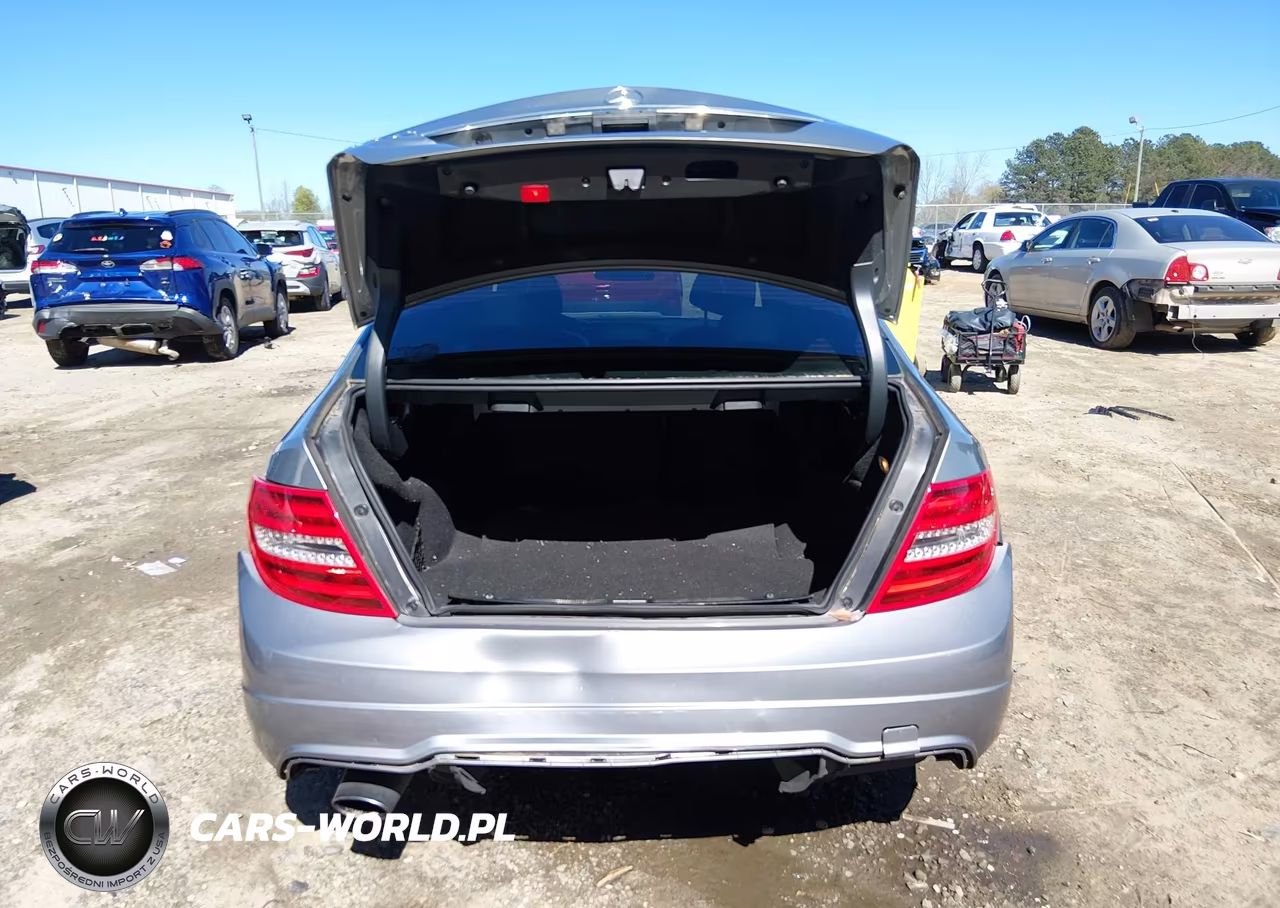 2014 Mercedes-Benz C 250 Sport VIN:WDDGF4HB3ER312414 - 16