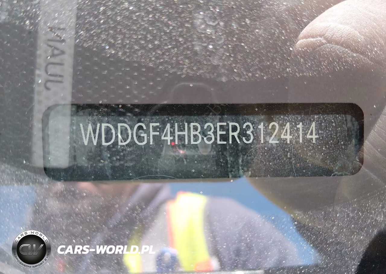 2014 Mercedes-Benz C 250 Sport VIN:WDDGF4HB3ER312414 - 17