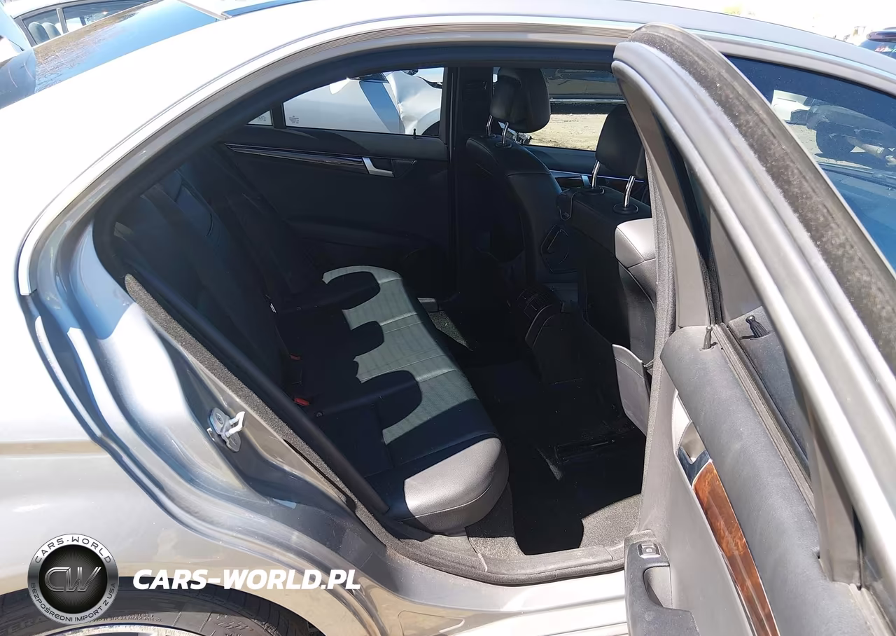 2014 Mercedes-Benz C 250 Sport VIN:WDDGF4HB3ER312414 - 8