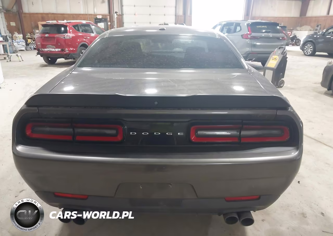 2018 Dodge Challenger Sxt VIN:2C3CDZAG0JH161855 - 16