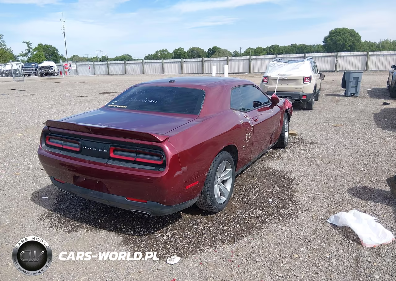 2019 Dodge Challenger Sxt VIN:2C3CDZAG8KH744580 - 4