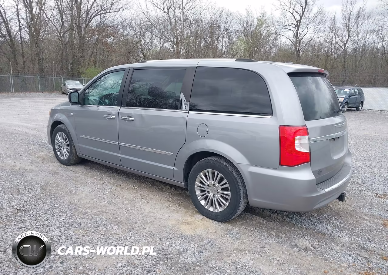 2014 Chrysler Town & Country Touring-L 30Th Anniversary VIN:2C4RC1CG3ER258782 - 3