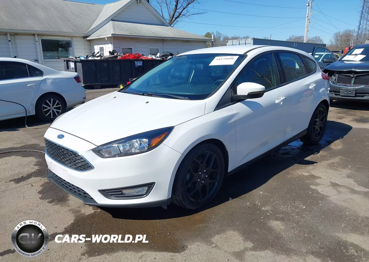 2016 Ford Focus Se VIN:1FADP3K26GL205558 - 2
