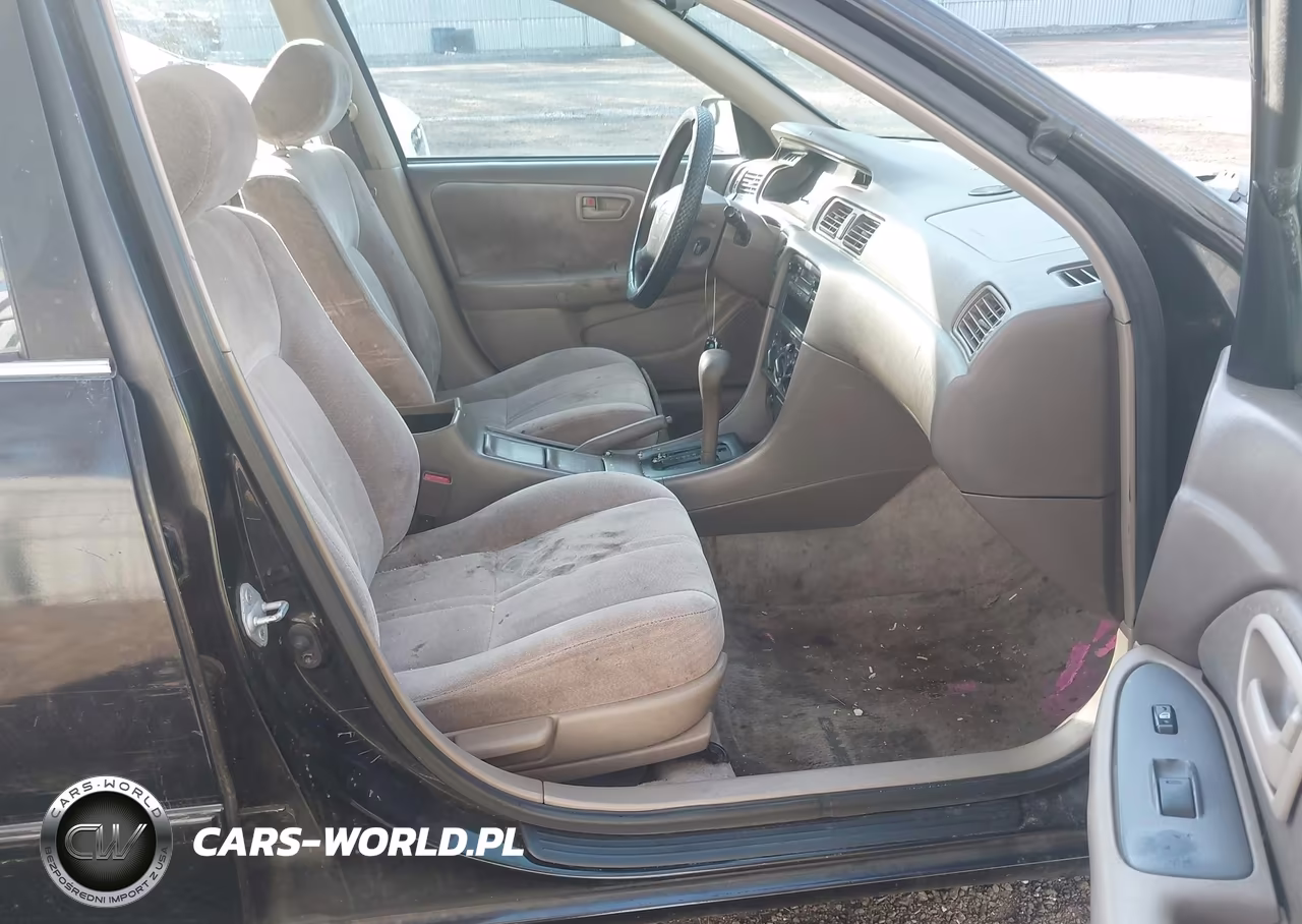 1998 Toyota Camry Le VIN:JT2BG22K3W0189789 - 5