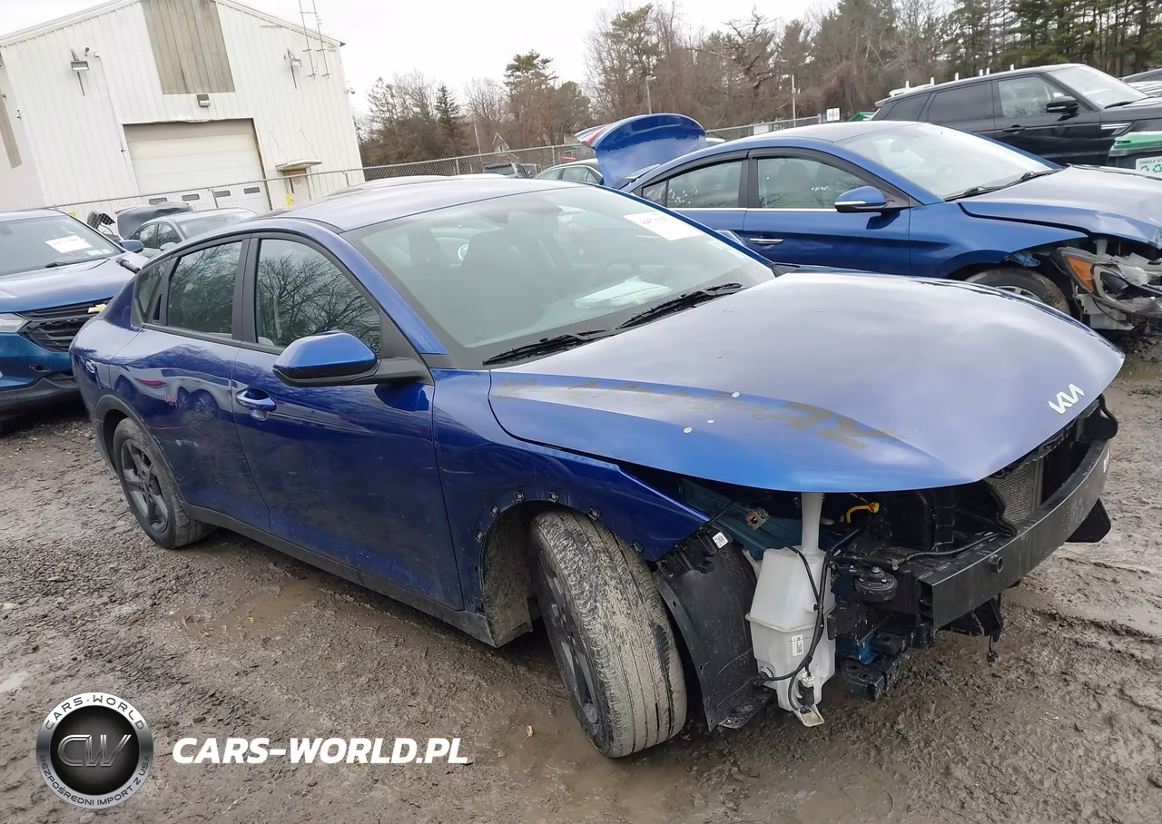2025 Kia K4 Lxs VIN:3KPFT4DE2SE184270 - 13
