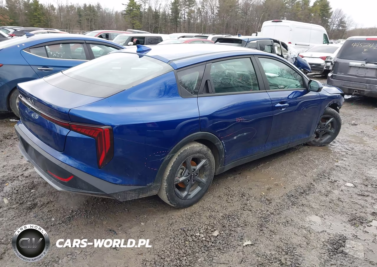2025 Kia K4 Lxs VIN:3KPFT4DE2SE184270 - 4