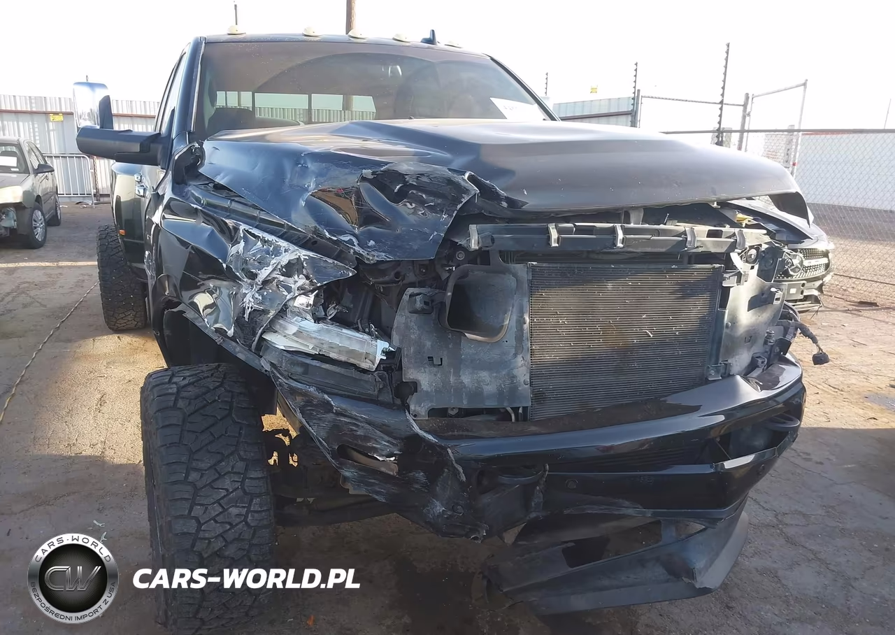 2017 Ram 3500 Limited 4X4 6'4 Box VIN:3C63RRNL0HG627662 - 11